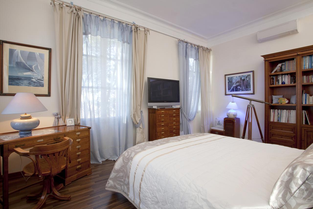 Chateau Sainte Colombe Bed & Breakfast Bagian luar foto