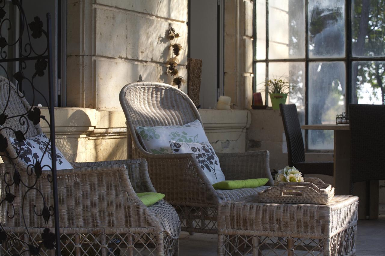 Chateau Sainte Colombe Bed & Breakfast Bagian luar foto