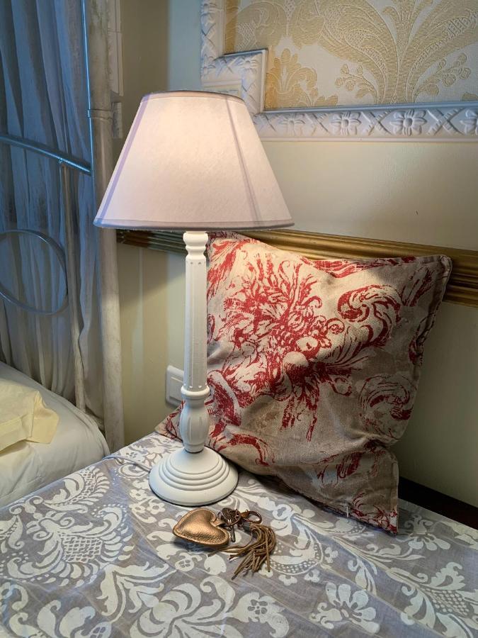 Chateau Sainte Colombe Bed & Breakfast Bagian luar foto