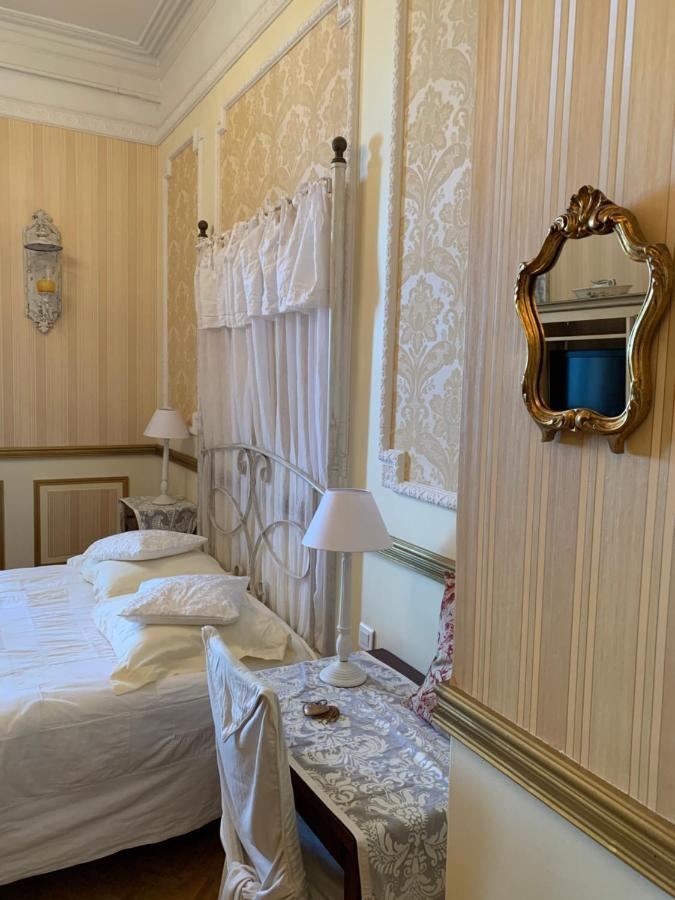 Chateau Sainte Colombe Bed & Breakfast Bagian luar foto