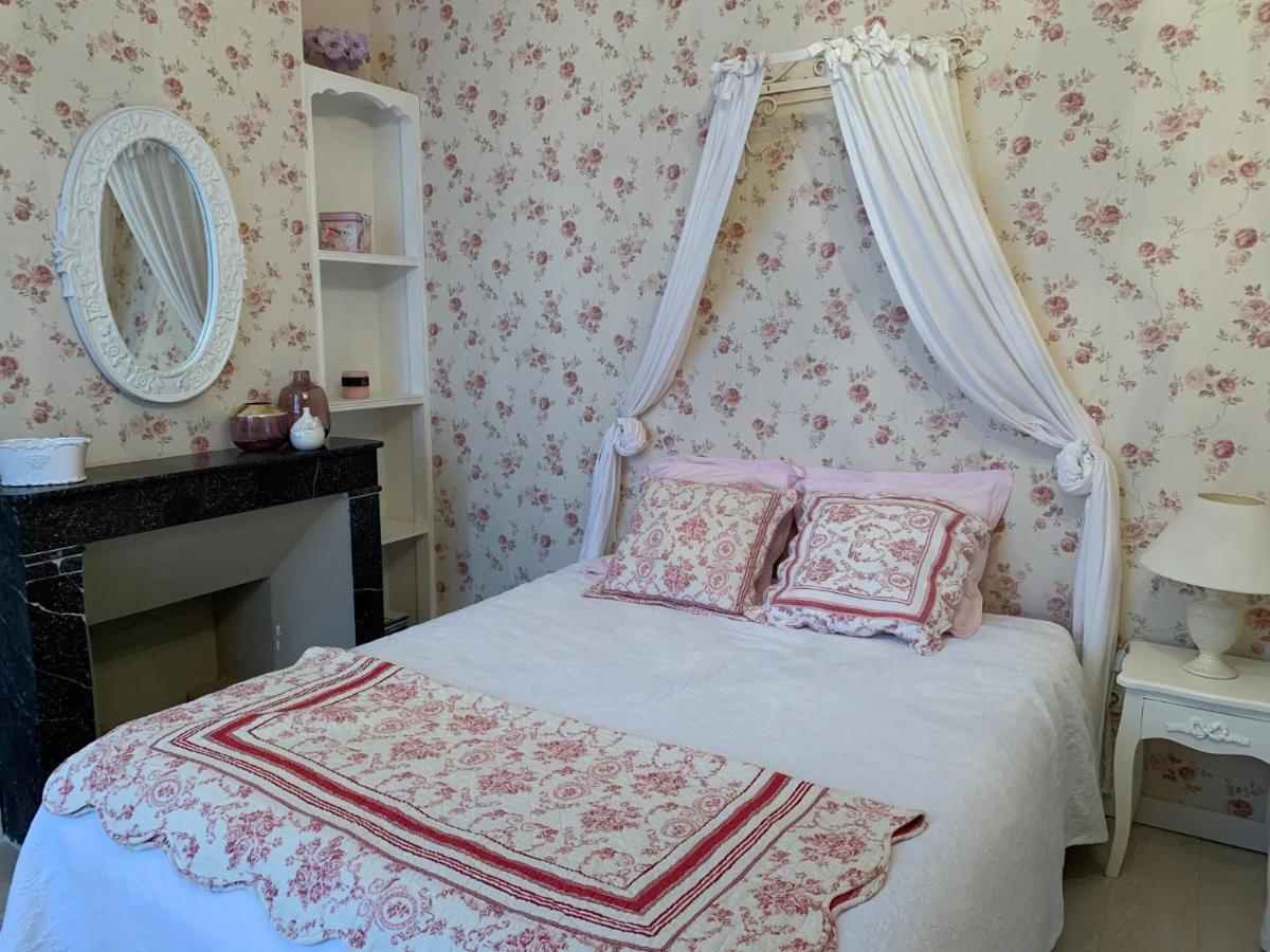 Chateau Sainte Colombe Bed & Breakfast Bagian luar foto